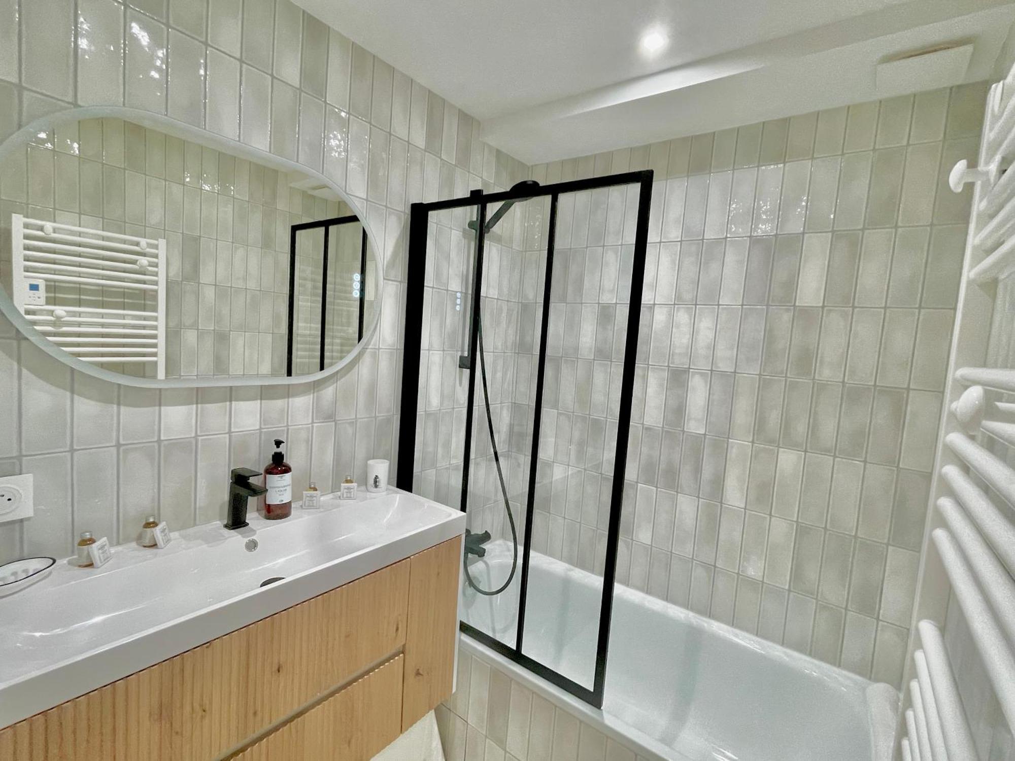 Splendide Appartement De Charme Avec Patio, Parking Et Plage A 3 Minutes Biarritz Eksteriør bilde